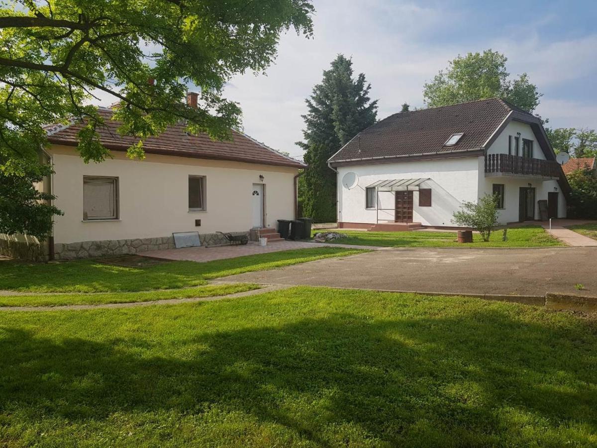 Czinege Vendeghaz - Nagy Haz Apartment Poroszlo Exterior photo